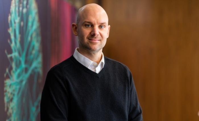 Headshot of Anthony Klotz